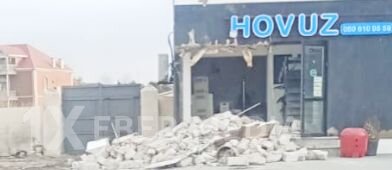 Sabiq deputatın obyektinin sökülməsi məsələsi böyüdü