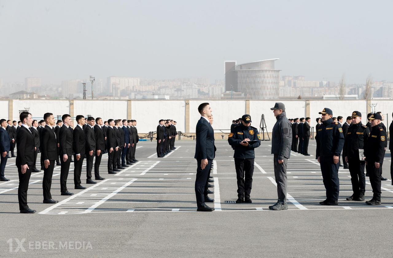Daxili işlər naziri gənclərin sırasından seçim edib