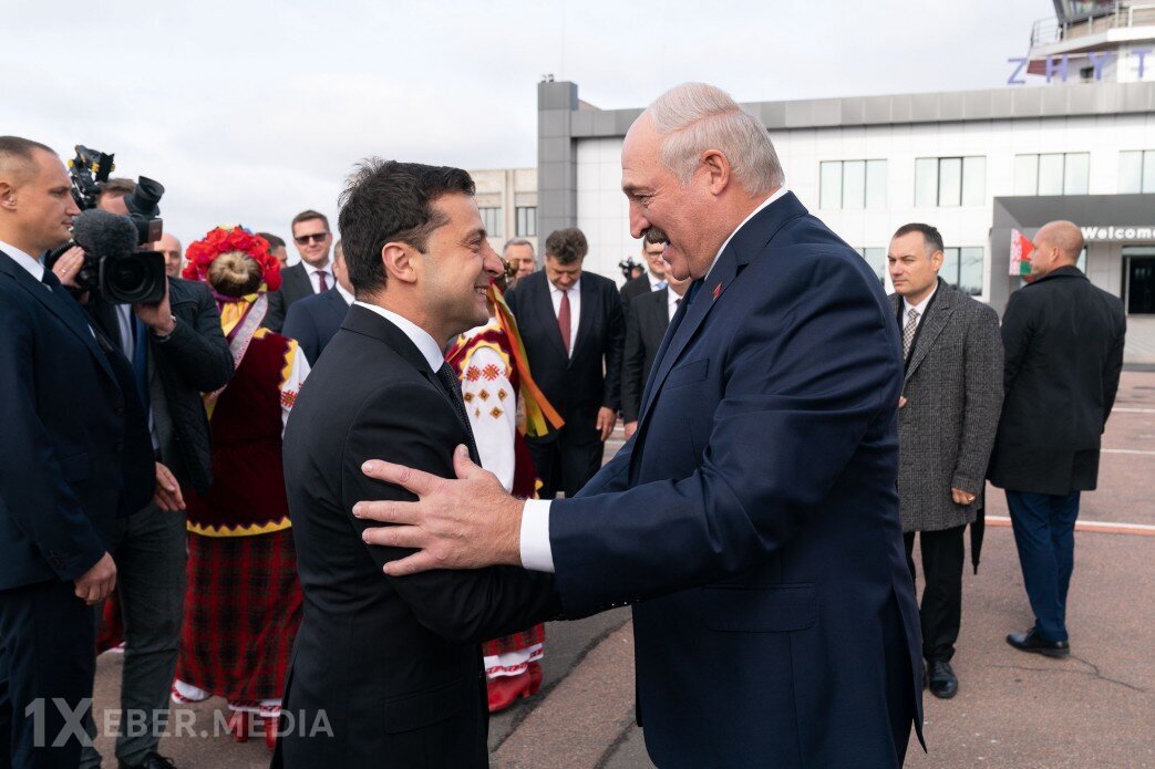 Zelenski Lukaşenkoya sanksiya tətbiq etdi