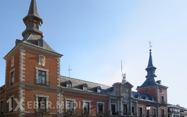 "İranın mülki şəxsləri hədəf alan hücumları beynəlxalq hüquqa ziddir" - İspaniya XİN