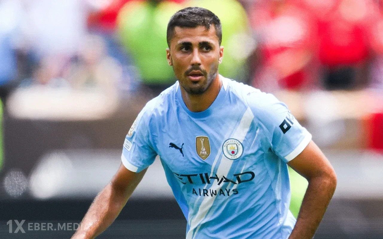 Rodri qonşularını dronla izləməkdə ittiham olunur