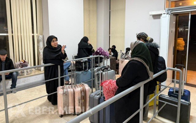 Azərbaycan vasitəsilə təxliyə davam edir - FOTO