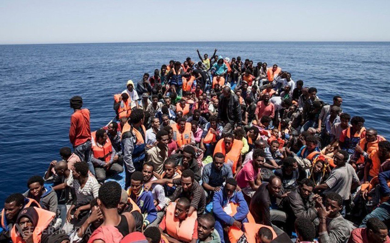 Dənizin ortasında susuzluqdan öldülər