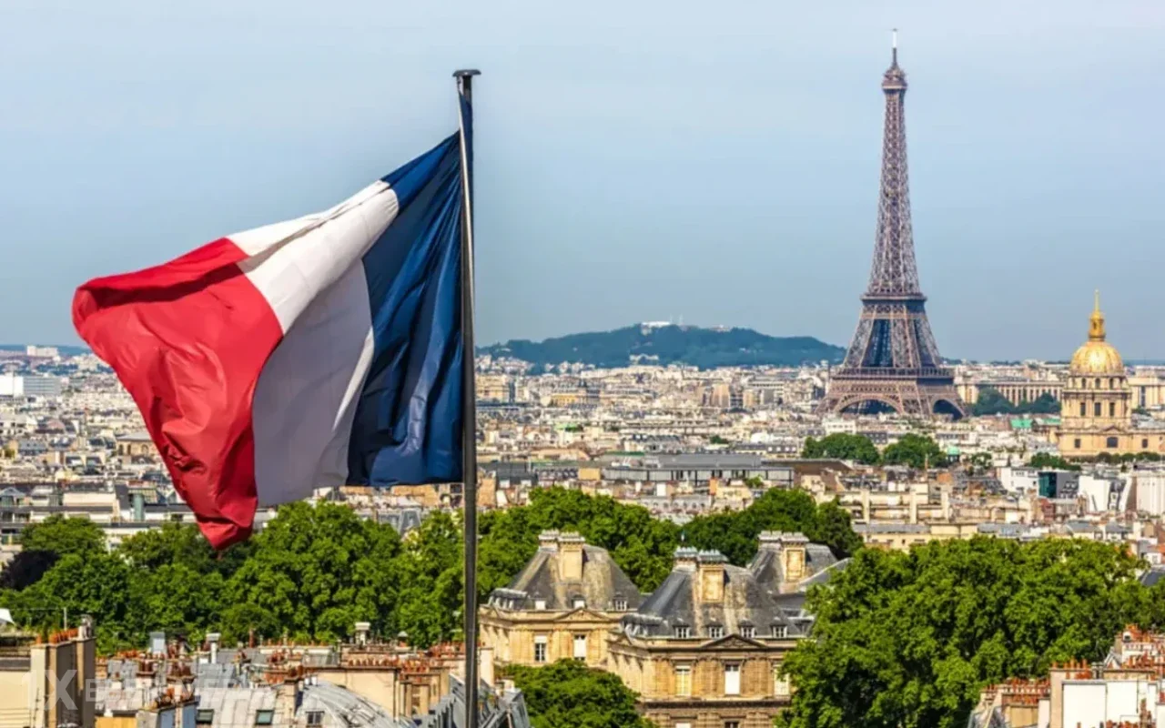 Fransa Trampın ittihamlarına cavab verdi