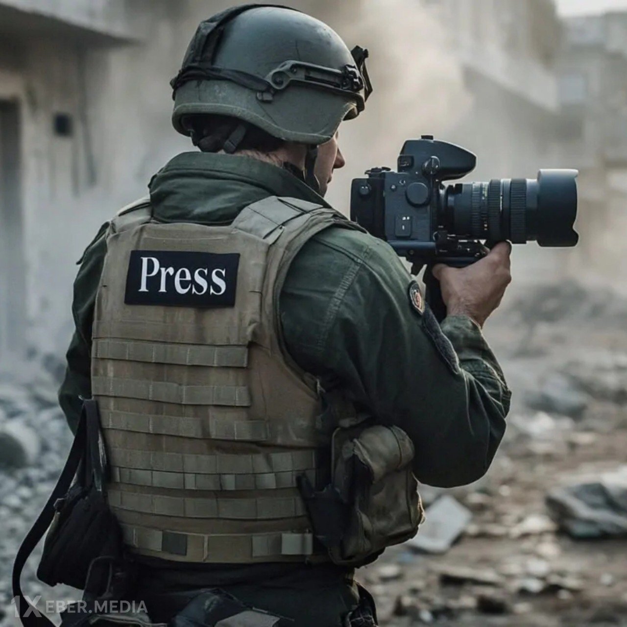 İranın raket zərbələri ilə bağlı xəbərini dəyişməsi üçün bir müharibə müxbiri mərc qrupları tərəfindən ölümlə hədələnib