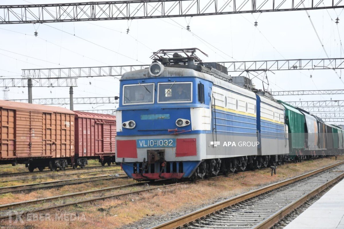 Taxıl yüklü 7 vaqon Ermənistana gedir