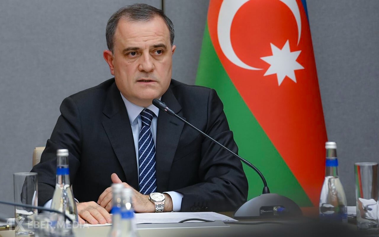 Azərbaycan Tehrandakı səfirliyini təxliyə edir