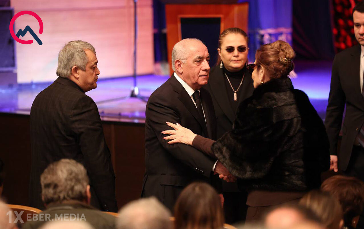 Rəsmilər vida mərasimində... -FOTOLAR