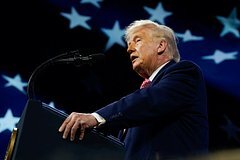 Tramp İranda "yeni və daha ağlabatan rejim"lə danışıqlardan danışıb