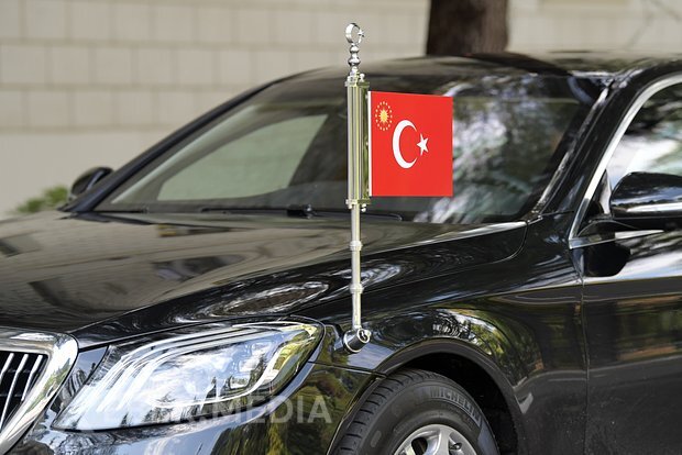 Türkiyə 11 martda Ukrayna ilə bağlı sülh danışıqlarına münasibət bildirib