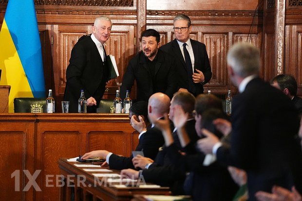 Qərb Zelenskinin davranışındakı dəyişikliklərdən təəccübləndi