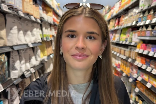 Trampın nəvəsi ABŞ Məxfi Xidməti ilə alış-veriş videosuna görə tənqid atəşinə tutulub