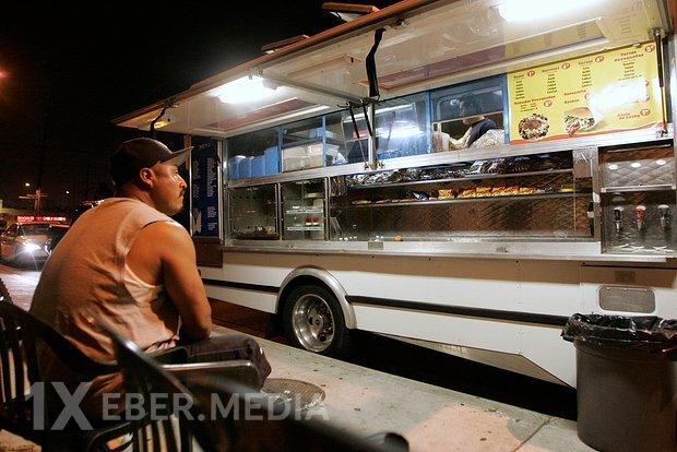 Bir turist ABŞ-dakı fast food restoranına qarşı acı sousla bağlı məhkəmə iddiası qaldırıb