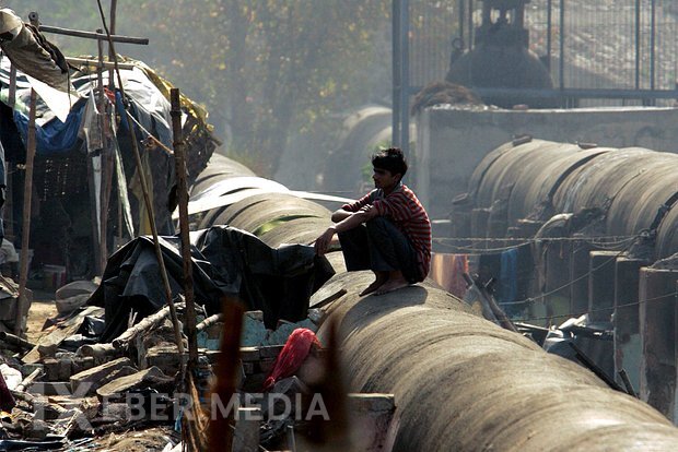 Rusiyalı televiziya aparıcısı bir ölkənin küçələrində insanların tualetə getməsindən şikayətlənib
