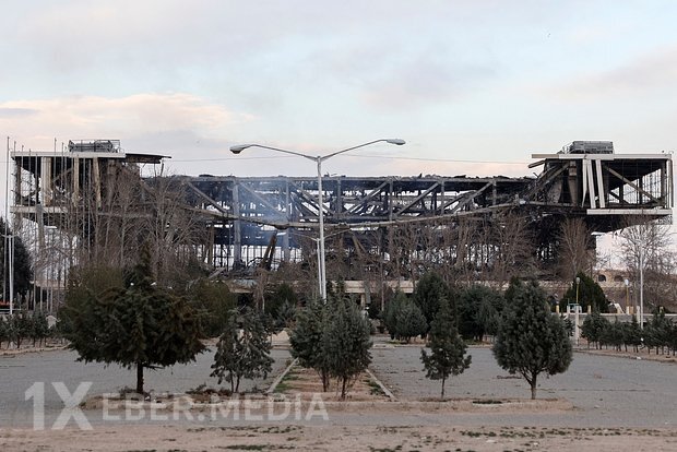 İran bombardmanlar nəticəsində dağıdılmış stadionun fotosunu nümayiş etdirib