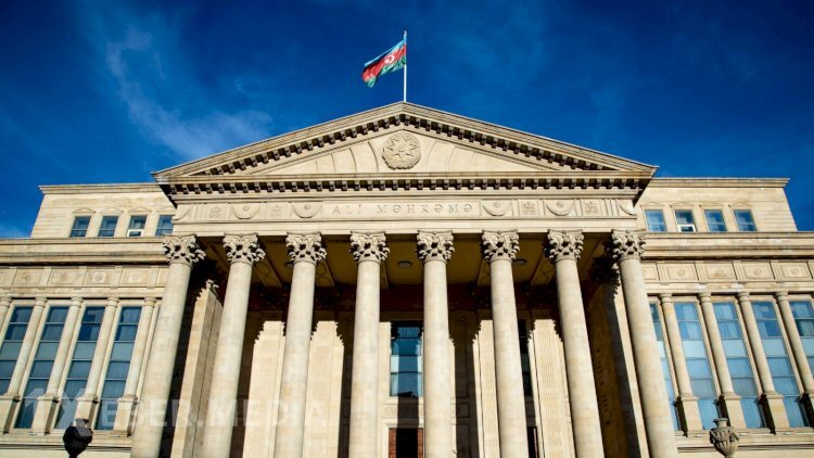 Ali Məhkəmə adlarla bağlı qərar verdi