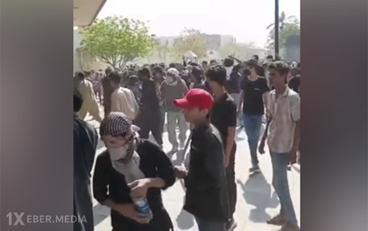 Pakistanda ABŞ konsulluğu qarşısında etirazlar olub