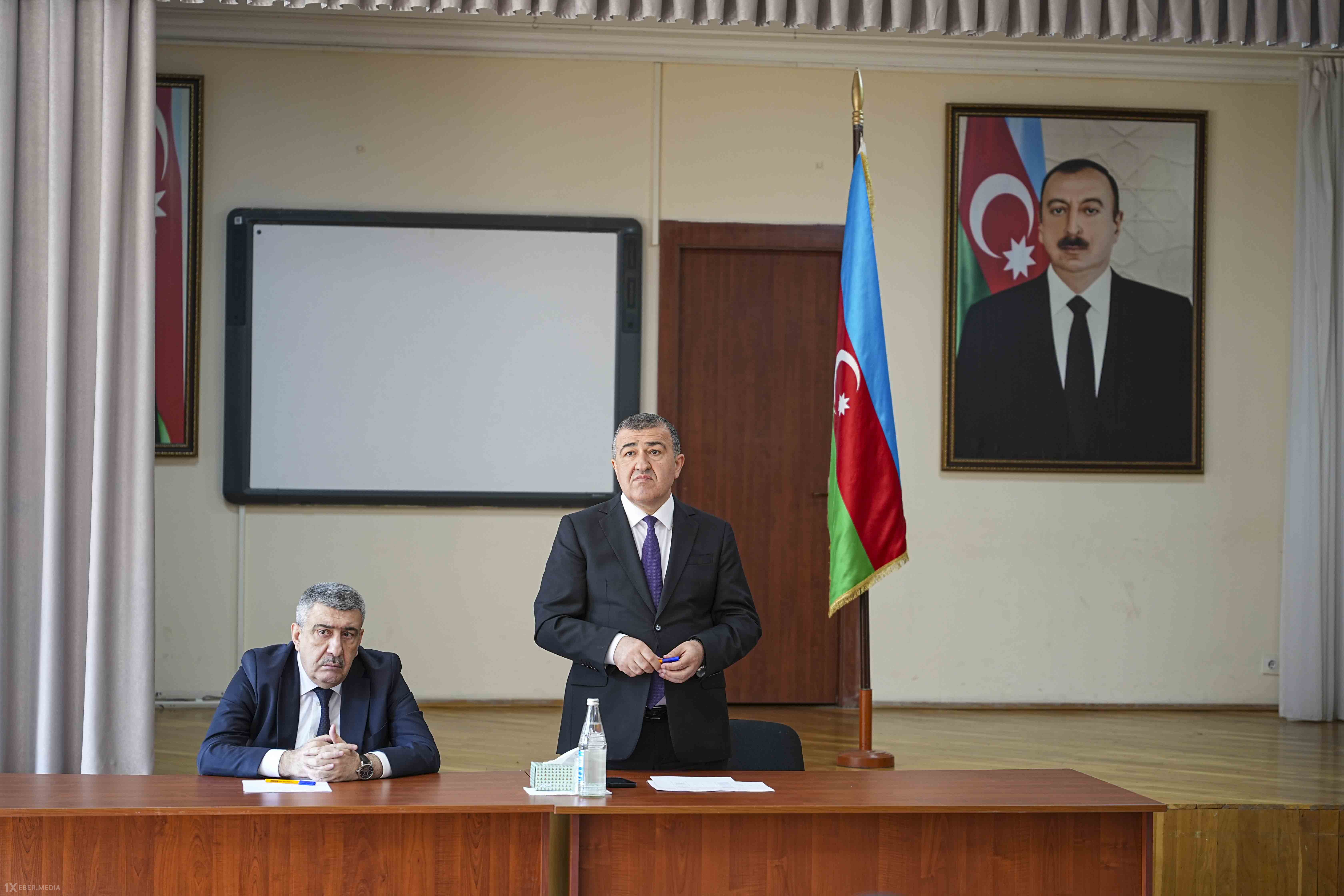 Rafiq Quliyev 56 saylı tam orta məktəbdə vətəndaşlarla görüşüb