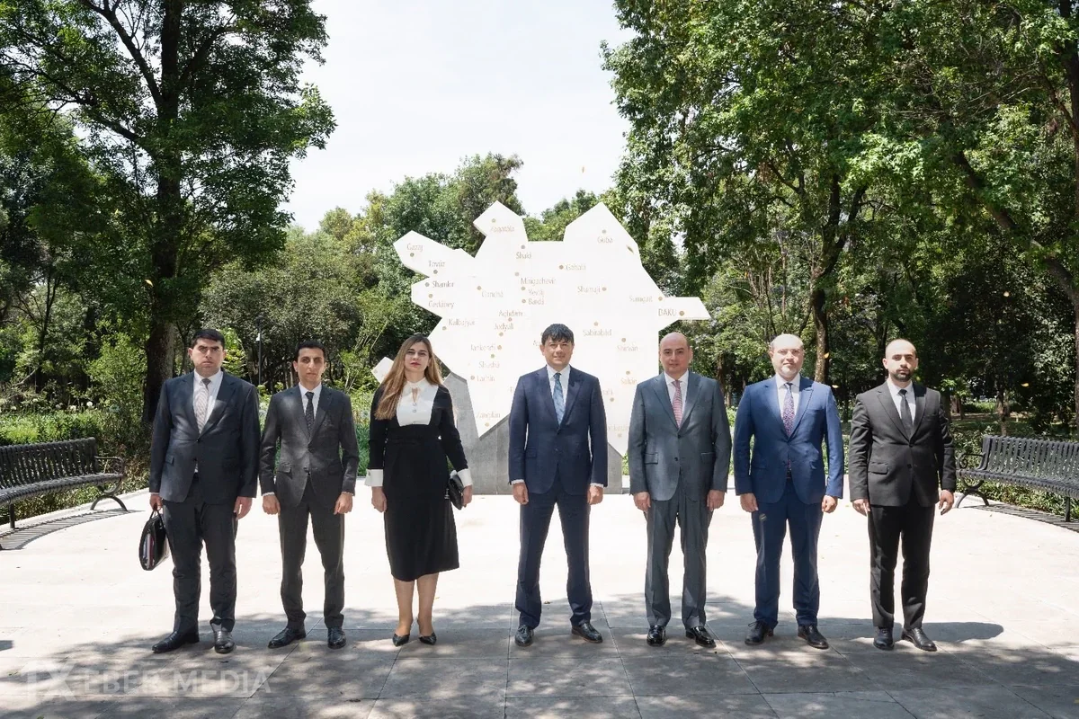 Azərbaycan rəsmiləri Meksikada səfərdədir