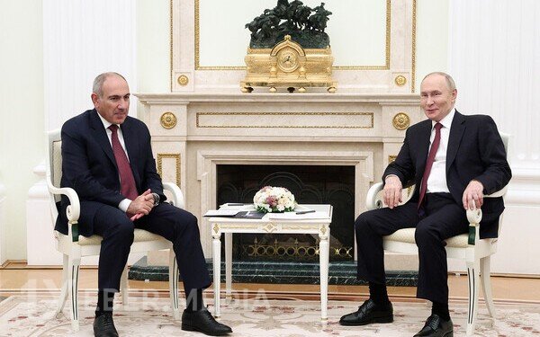 Kremldə Putinlə Paşinyanın görüşü bitdi - YENİLƏNİB