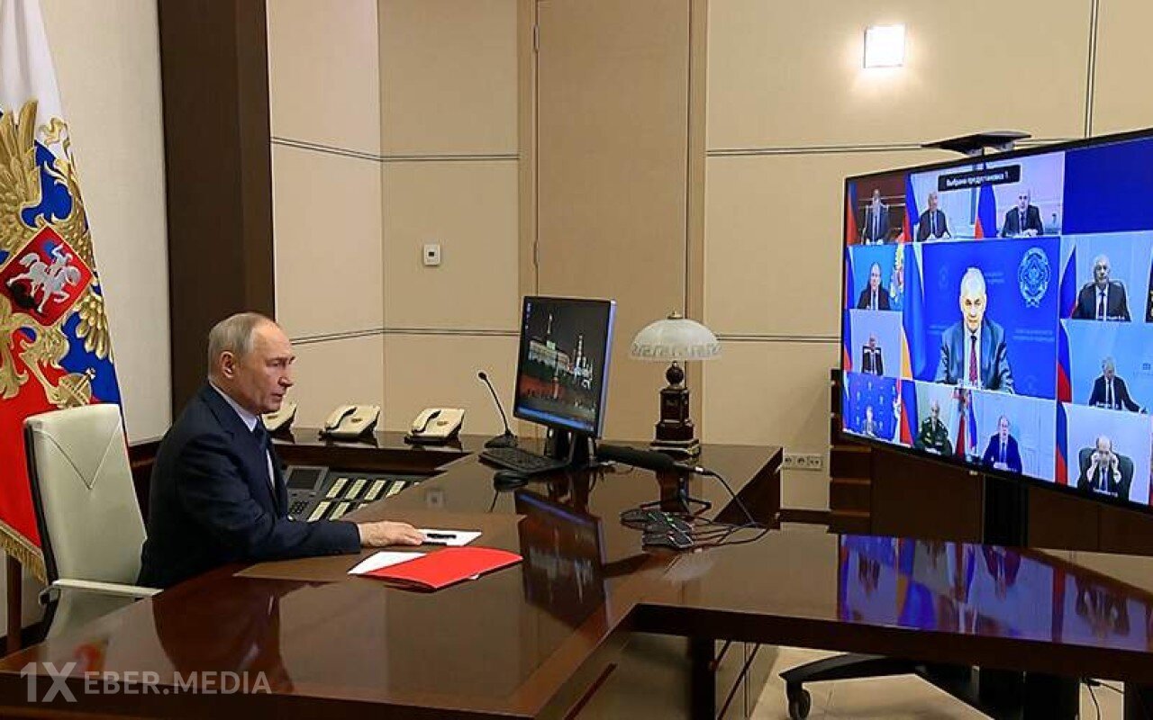 Putin Təhlükəsizlik Şurasını topladı - VİDEO