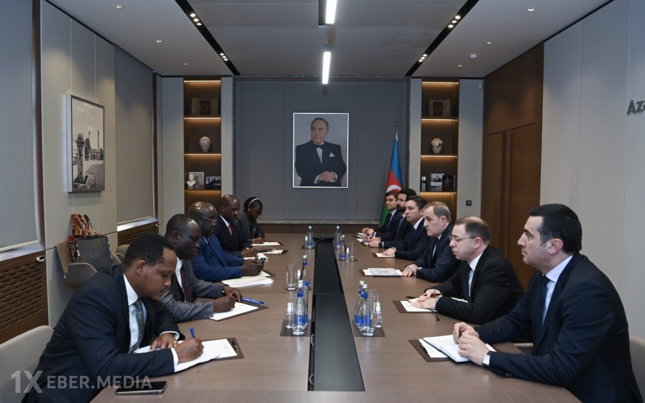Azərbaycan və Uqanda arasında siyasi məsləhətləşmələr keçirilib