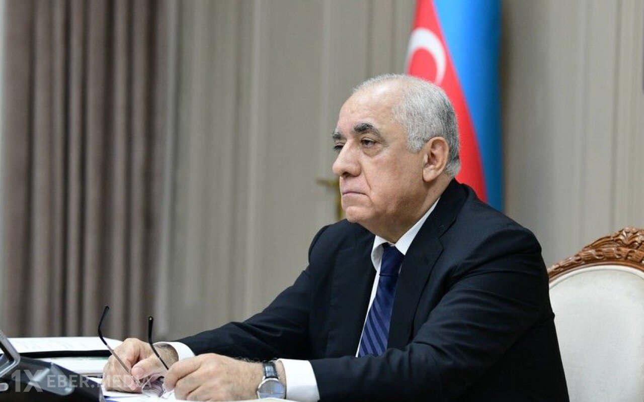 Əli Əsədov məmurları toplayıb, müşavirə keçirdi