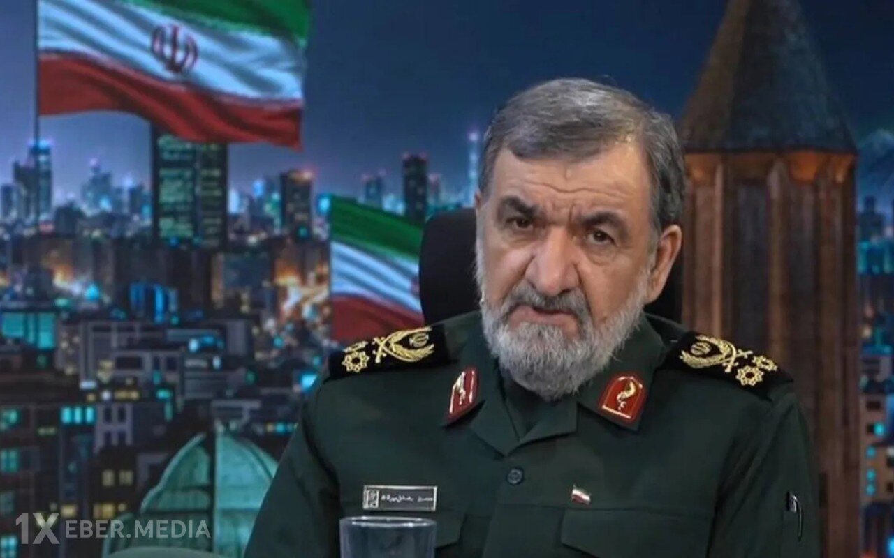 Xameneinin müşaviri Trampı istefa verməyə çağırdı