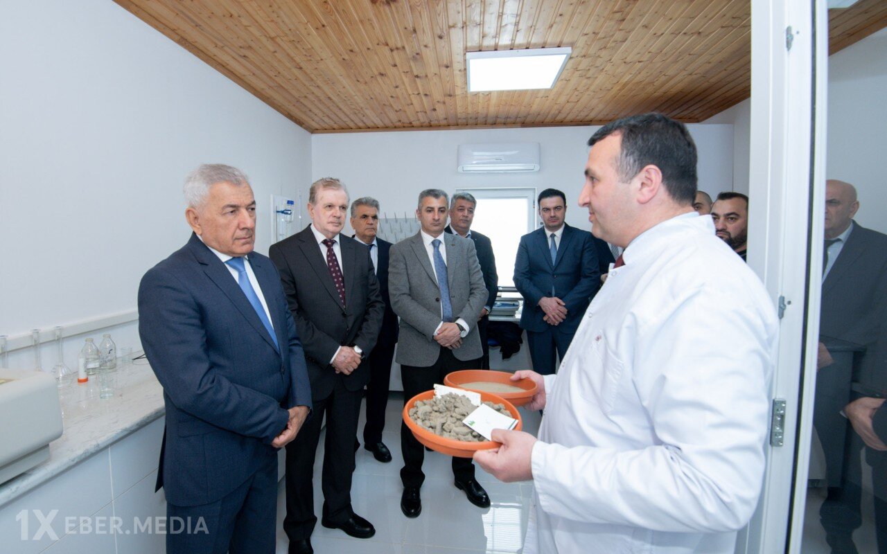 BMU-nun rektoru laboratoriyanın açılışında iştirak edib - FOTOLAR