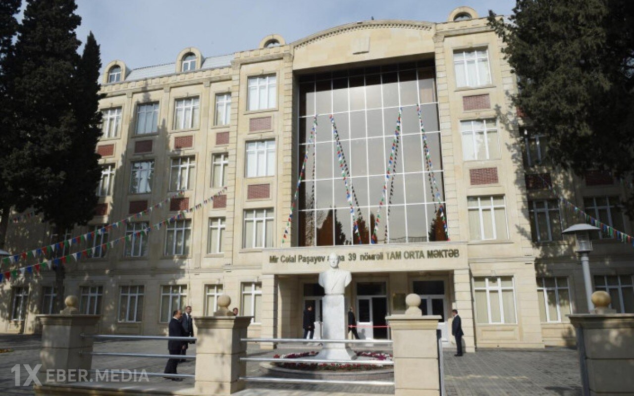 Şagirdləri təhqir edən müəllimlə bağlı tədbir görüldü