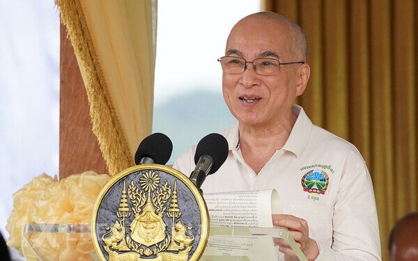 Kamboca kralında xərçəng aşkarlandı