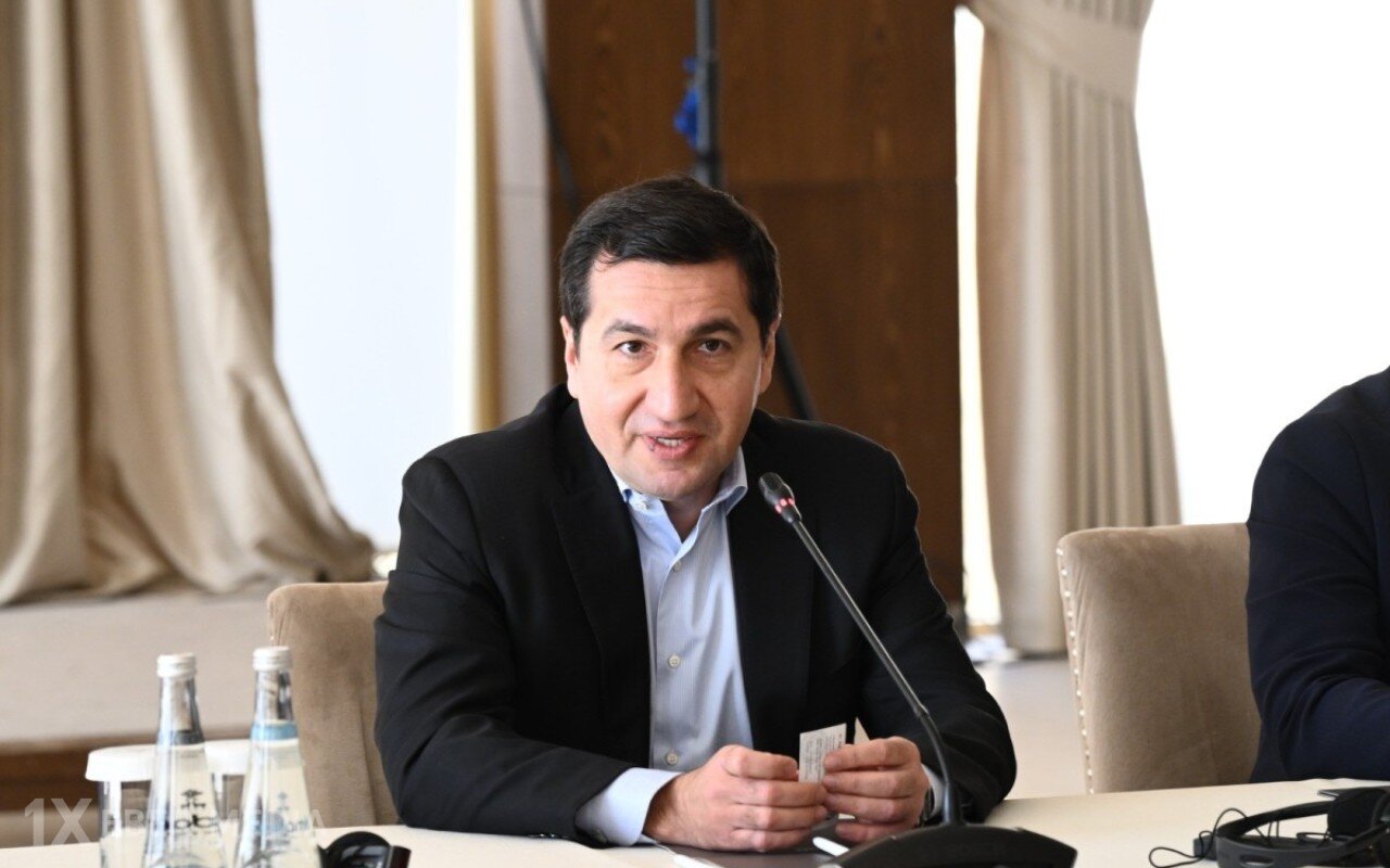 Hikmət Hacıyev Ermənistan nümayəndələri ilə görüşdü - FOTOLAR