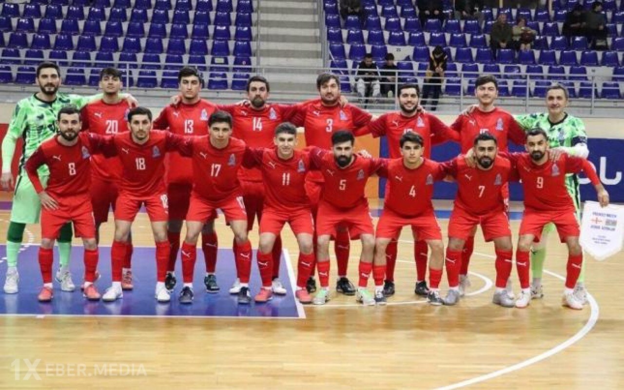 Azərbaycan millisi Aktauya bu heyətlə gedir