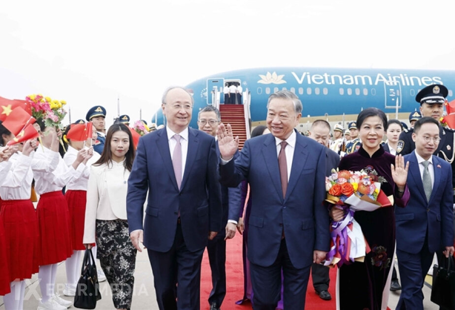 Vyetnam lideri To Lamın Çinə dövlət səfəri başlayıb