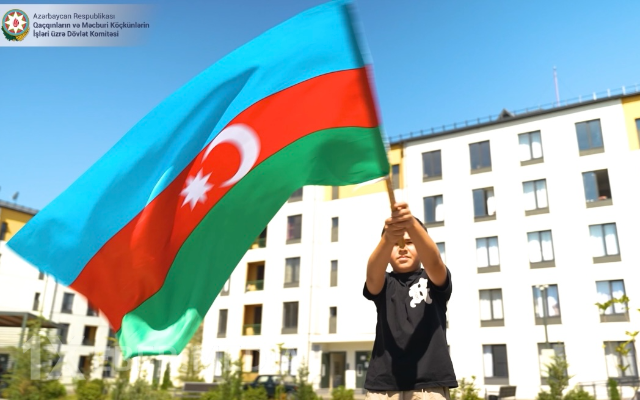 Doğma yurdda xoşbəxt uşaqlıq - VİDEO