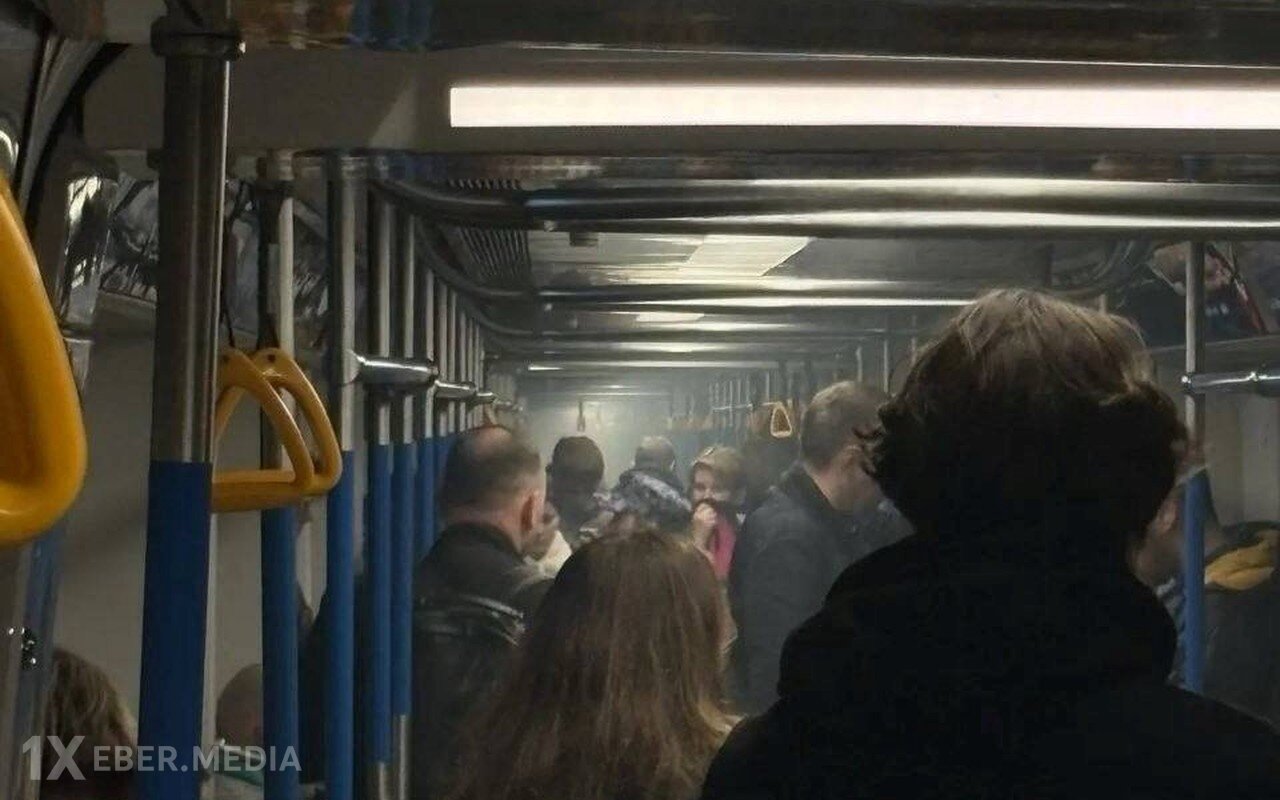 Bakı və Moskva metrolarında eyni gündə oxşar hadisə - VİDEO