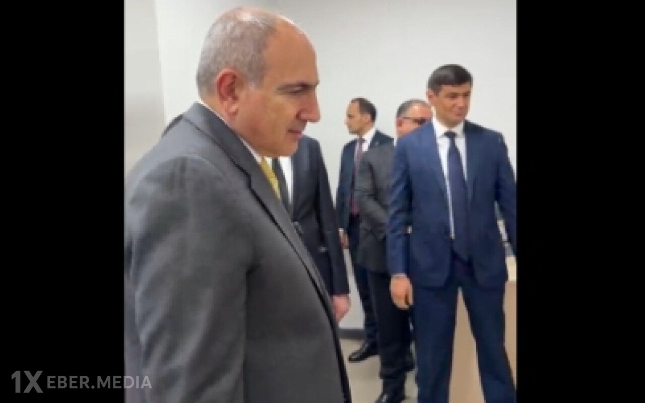 "Çəkilmə araq qoxusu var" - Paşinyanın məktəbdə dedikləri diqqət çəkdi