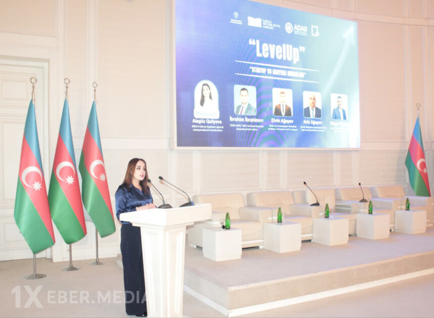 Gəncədə keçirilən forumda gələcəyin peşələri barədə danışılıb