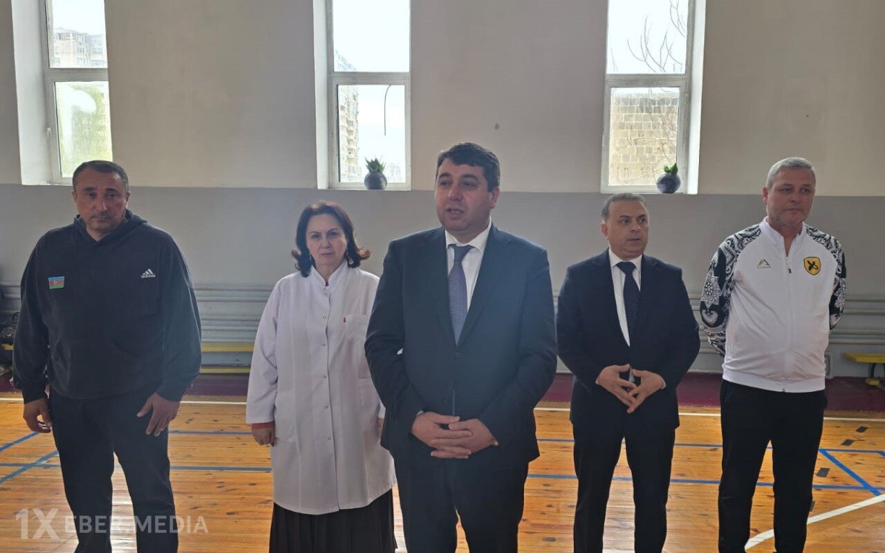 YAP Yasamal rayon təşkilatı oğlanlar arasında voleybol yarışı keçirdi - FOTOLAR