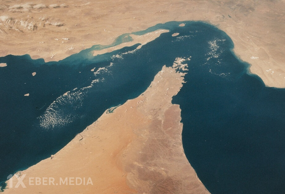 “The Times” qəzeti: Hörmüz boğazında 600-dən çox gəmi qalıb