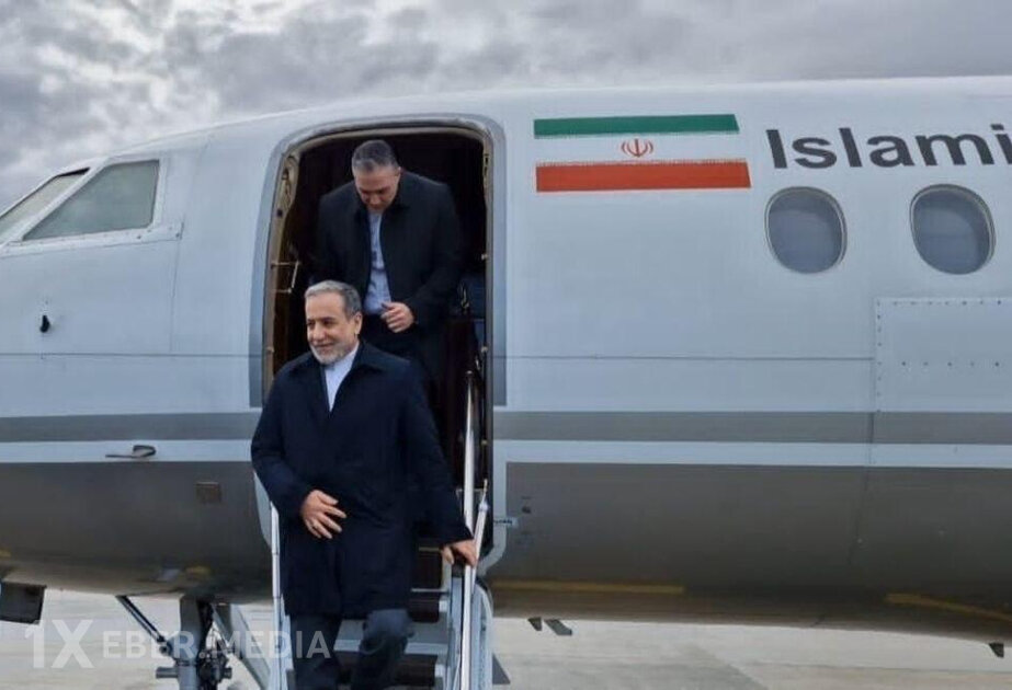 İranın xarici işlər naziri Sankt-Peterburqa gəlib
