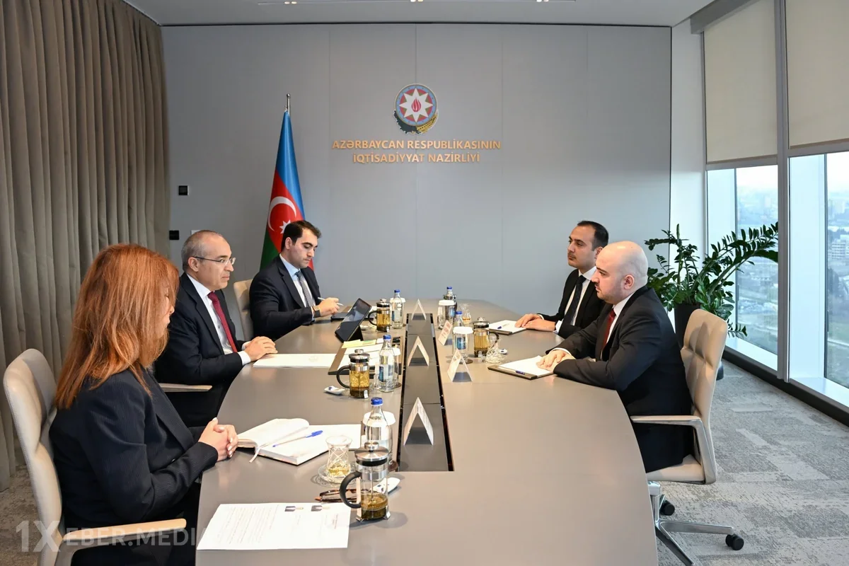 Mikayıl Cabbarov "Yüksəliş müsabiqəsi"nin qalibləri ilə görüşüb