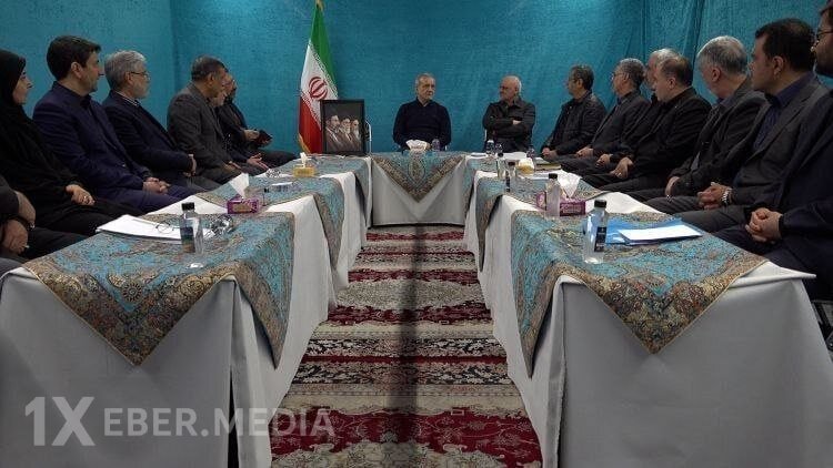 Xameneinin ölümündən sonra ilk iclas...