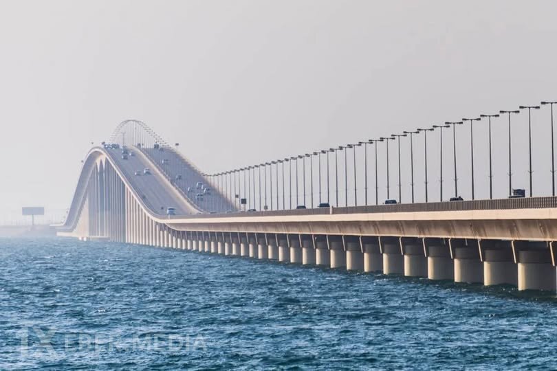 Səudiyyə Ərəbistanı Kral Fəhd körpüsünü bağlayıb