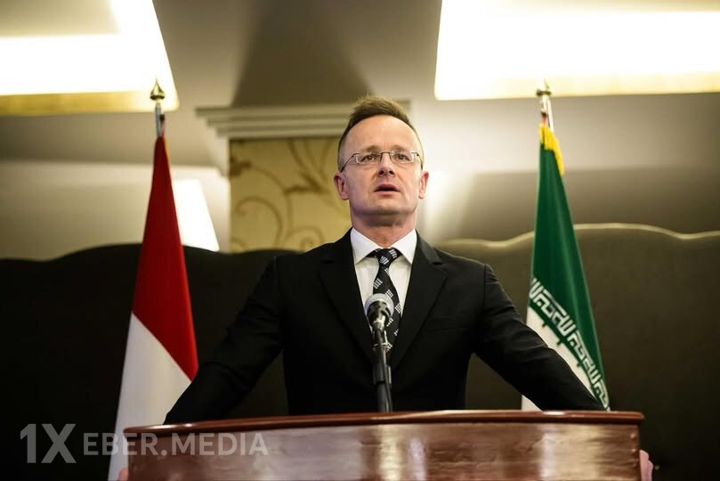 Macarıstanın xarici işlər naziri  İrana kəşfiyyat məlumatlarının paylaşılması ilə bağlı gizli yardım təklif edib