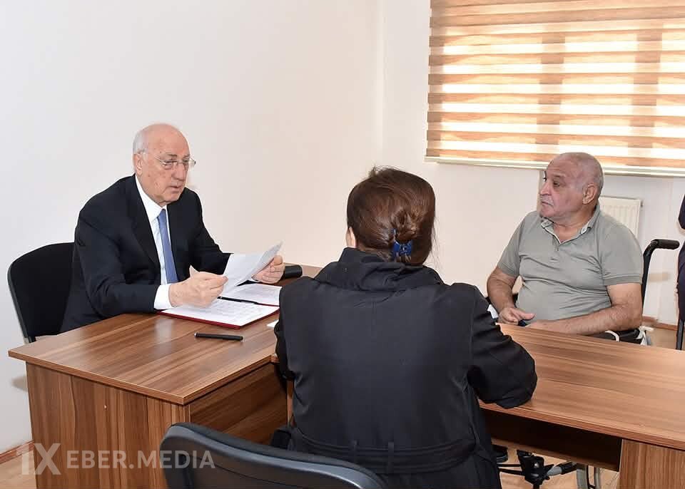 Zakir Fərəcov sakinlərin problemlərini yerində araşdırdı