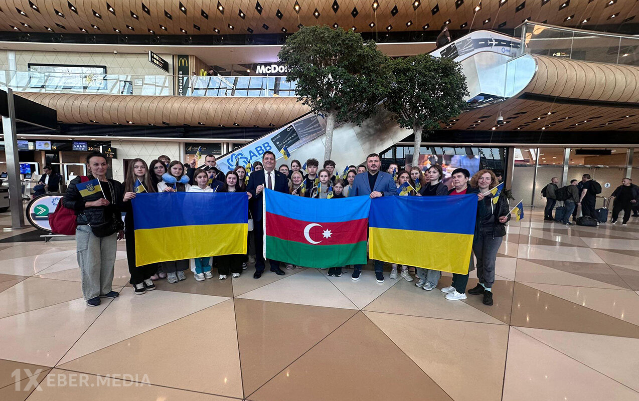 Daha bir qrup ukraynalı uşaq reabilitasiya üçün Azərbaycana gətirildi