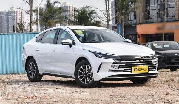 Çin maşınlarının liderliyi bitir: yeni avtomobillər...