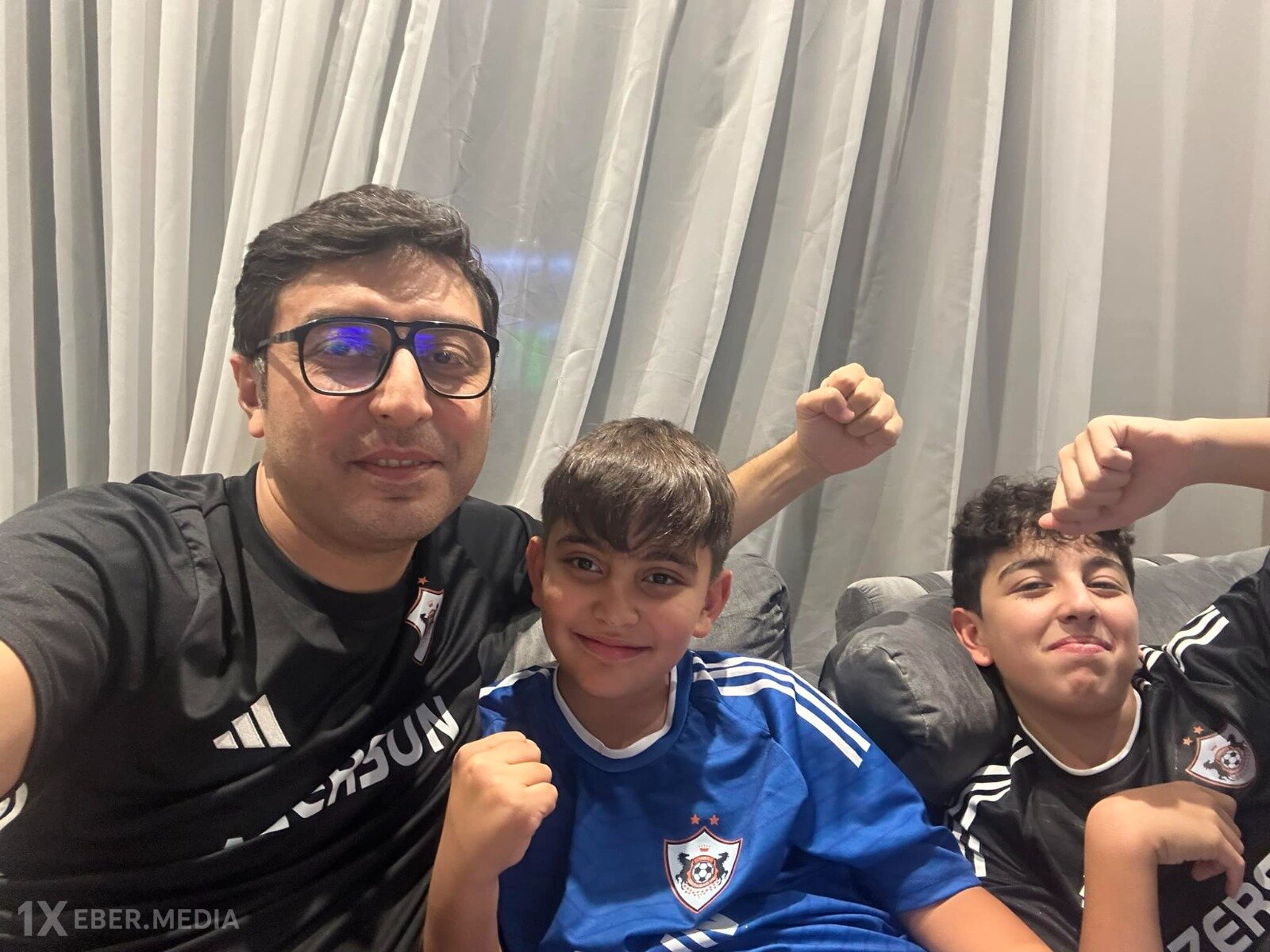 İşə piyada gedən nazir: Bu gün onun günüdür