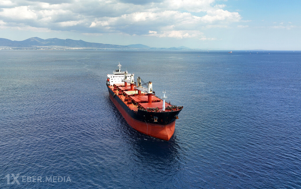 Hörmüzdə ticarət gəmisinə hücum olundu